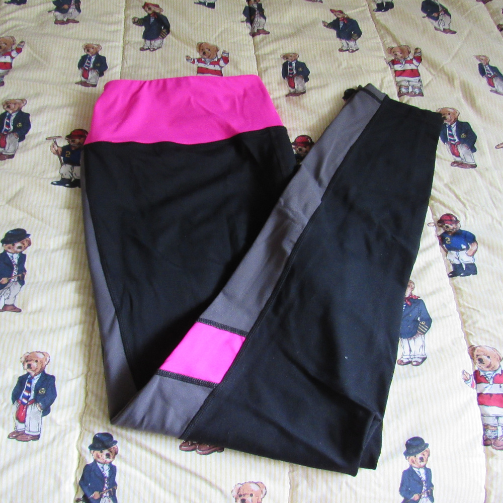 TORRID ACTIVE BLACK & HOT PINK PANTS SIZE 2